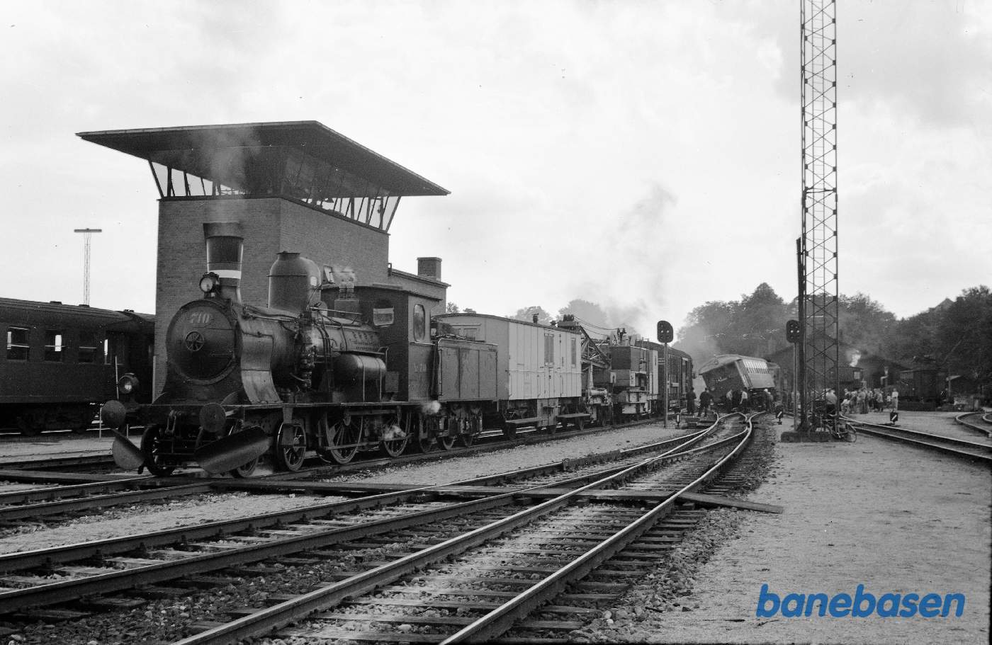 C 710 med hjælpetog