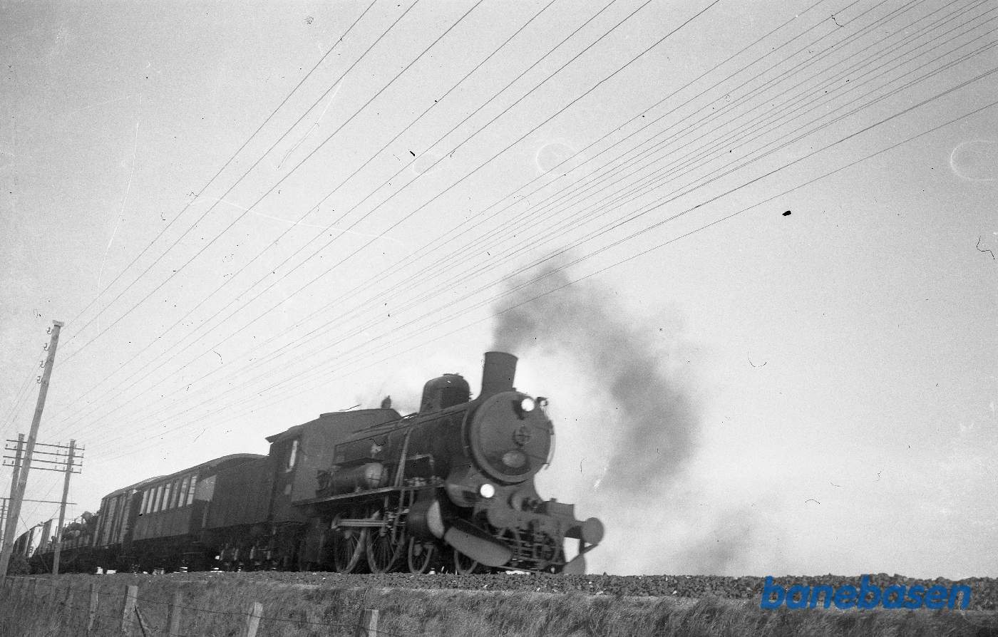 P-maskine med godstog