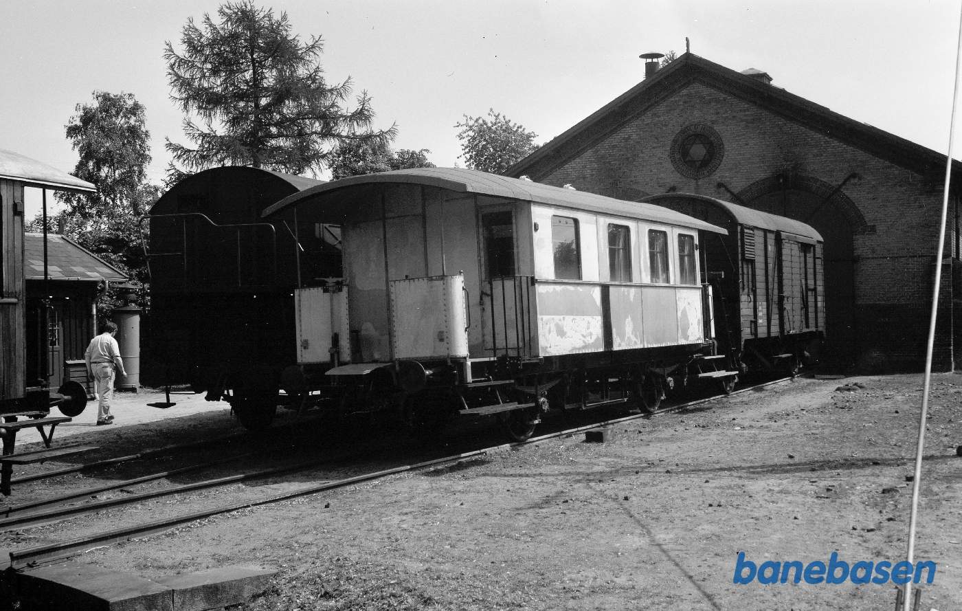 KHB M 4 under restaurering KHB M 4 under restaurering