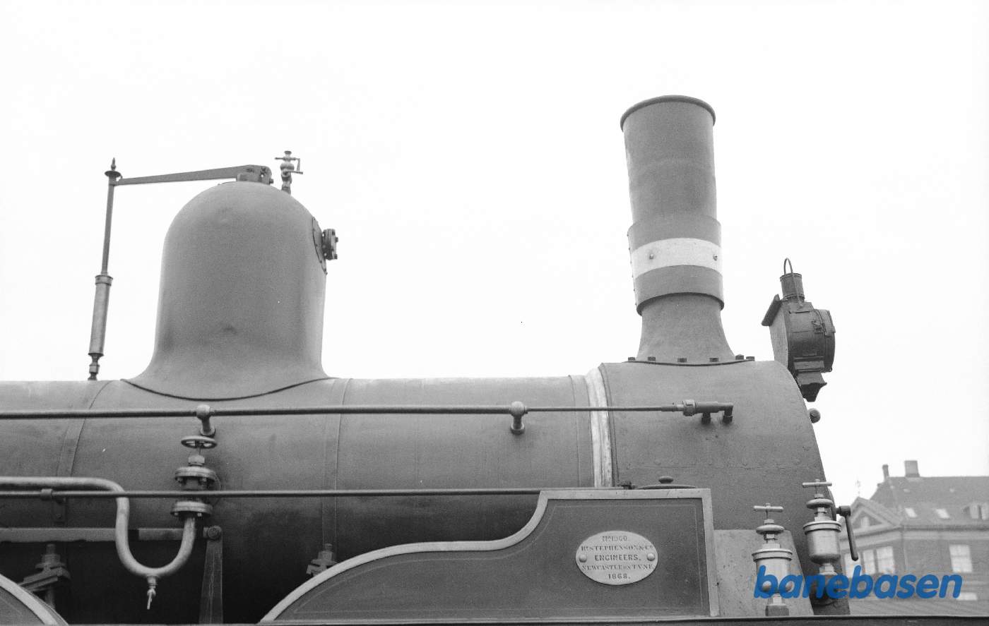 Damplokomotiv H 40, kedel skorsten, dom m.m. Damplokomotiv H 40, kedel skorsten, dom m.m.