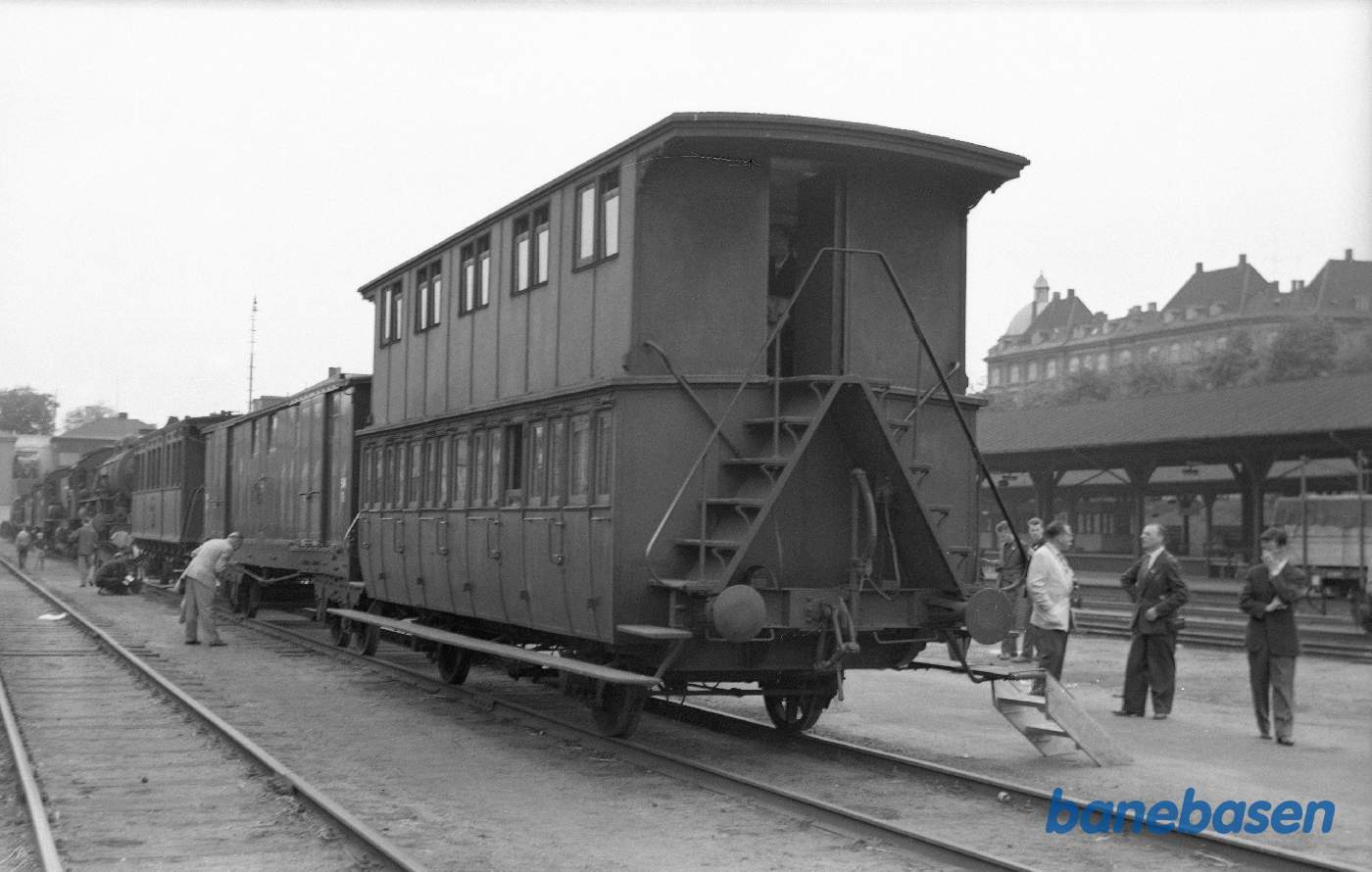 Udstillet materiel, bl.a. CO 10498 og SJS FE 541