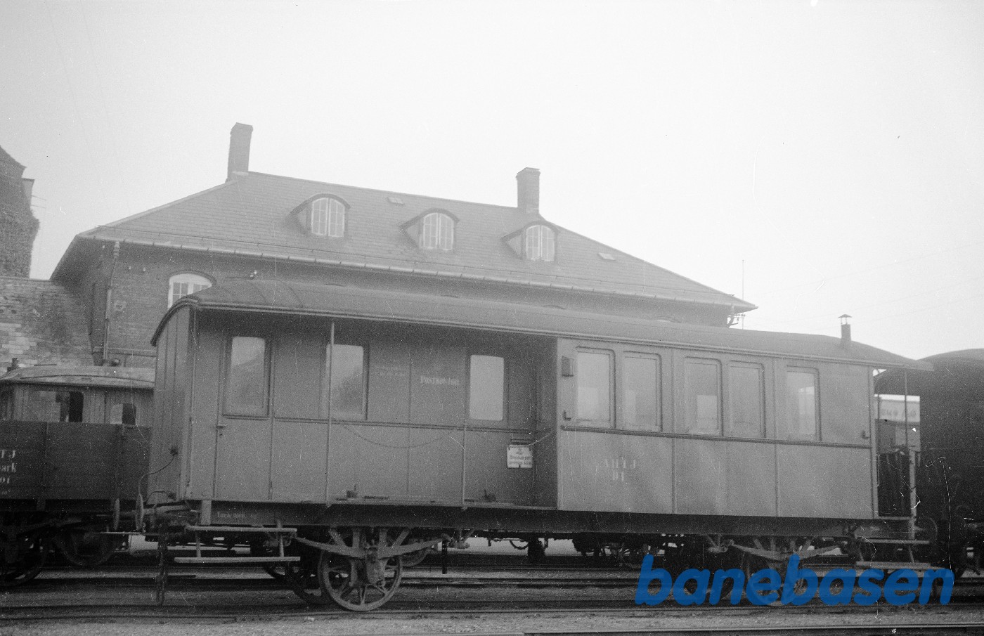 Person-og postvogn Person-og postvogn