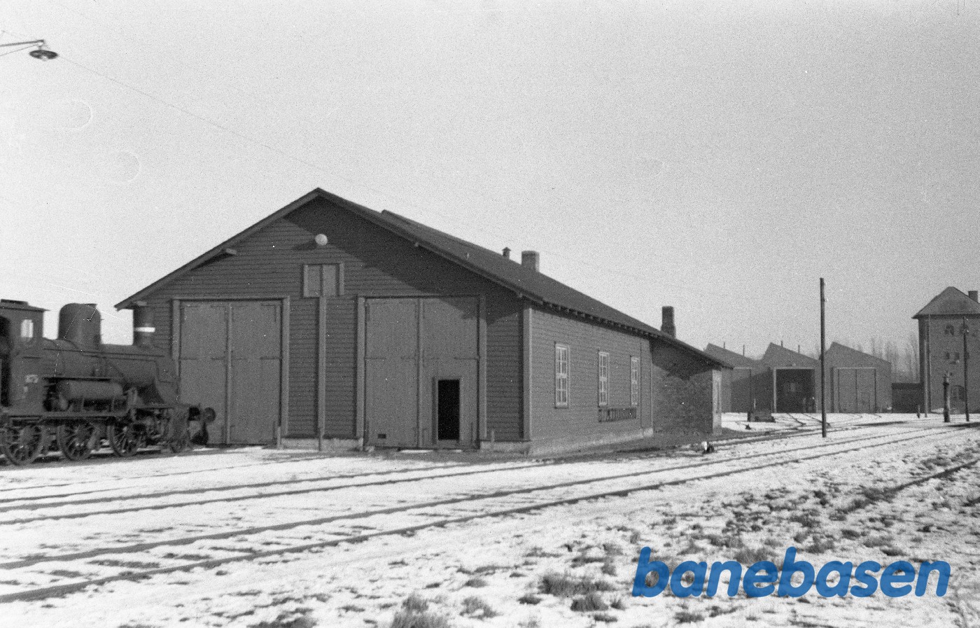Fåborg station, remise, D 875 på vej til ophug Fåborg station, remise, D 875 på vej til ophug