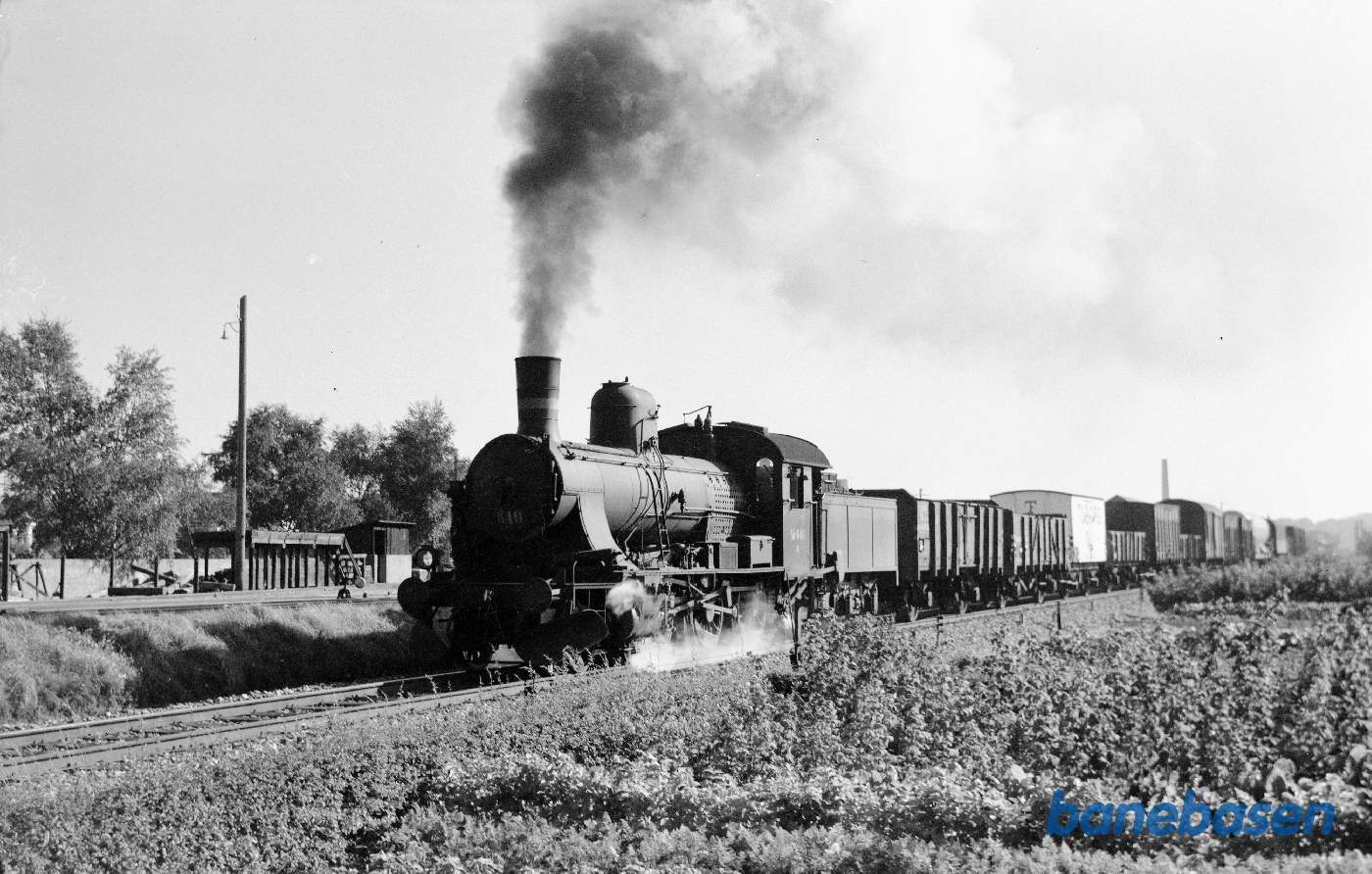 D 849 med godstog mod Funder