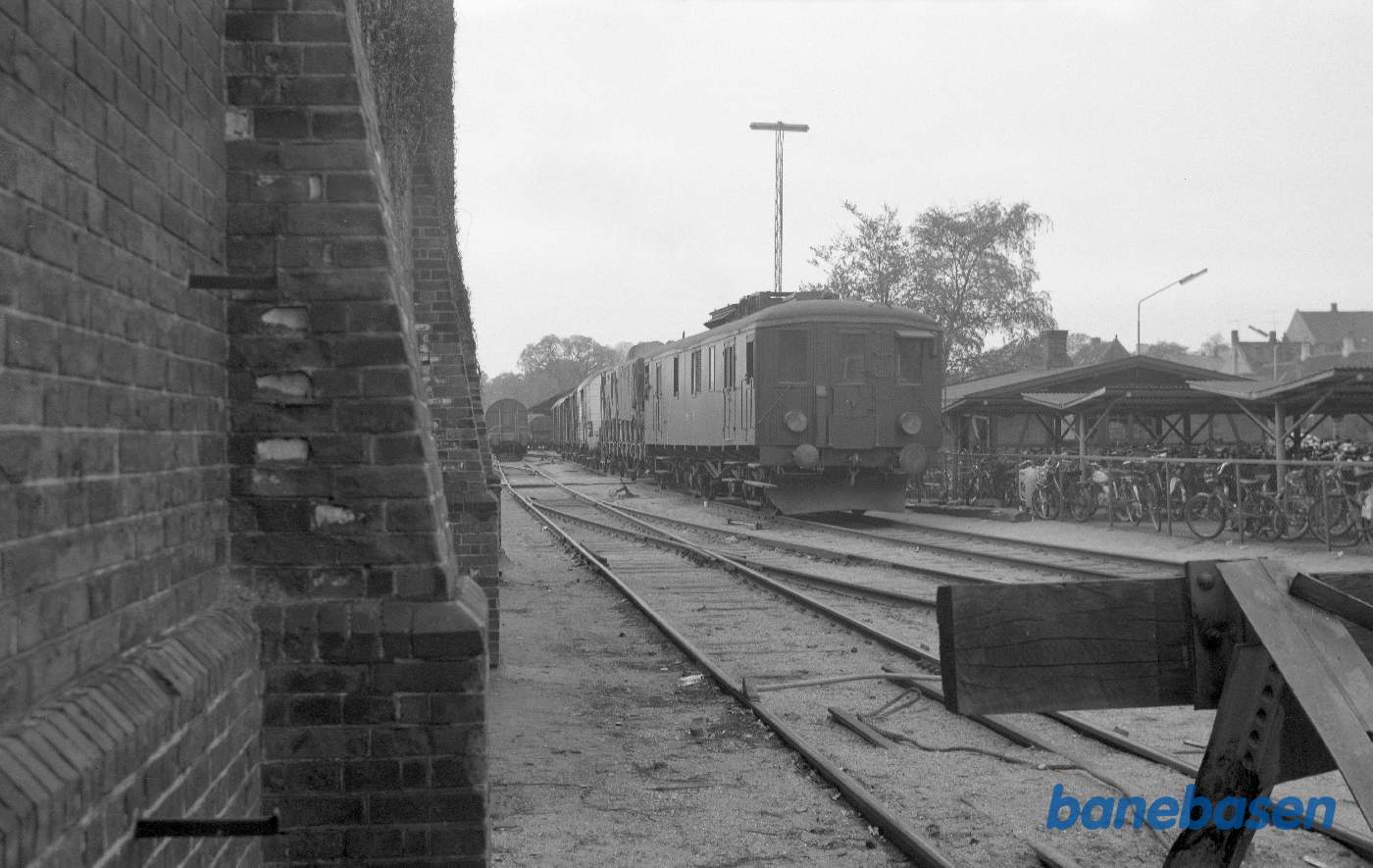 M 1 med godstog M 1 med godstog