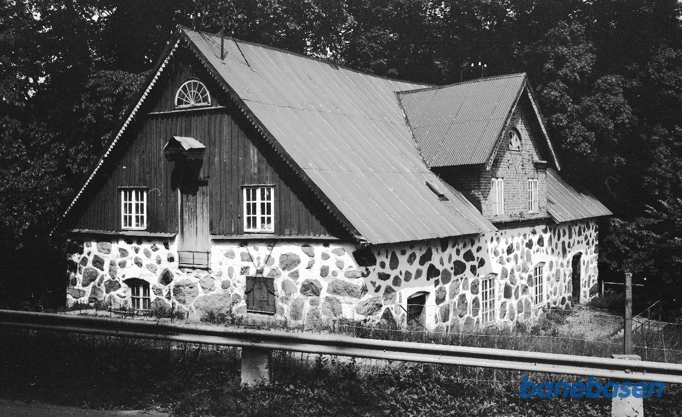 bygning opført af kampesten