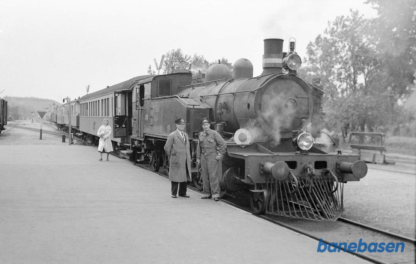 Damplokomotiv 9 med særtog for jernbane-entusiaster