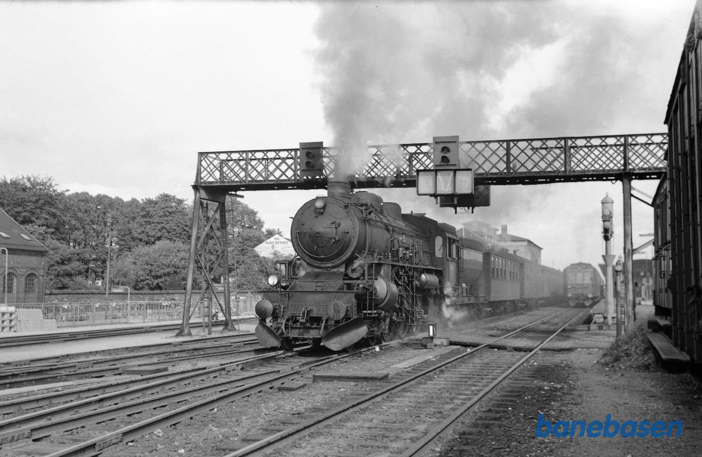 E 986 med persontog til Kalundborg E 986 med persontog til Kalundborg