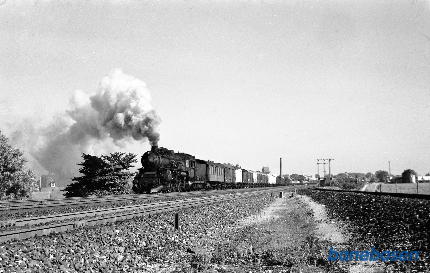 E-maskine med godstog til Korsør