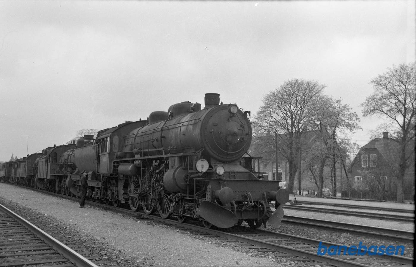 E 992 + P 919 + P 916 + F 468 + F 460 + C 701 m. tender 719 (på vej til Sorø)