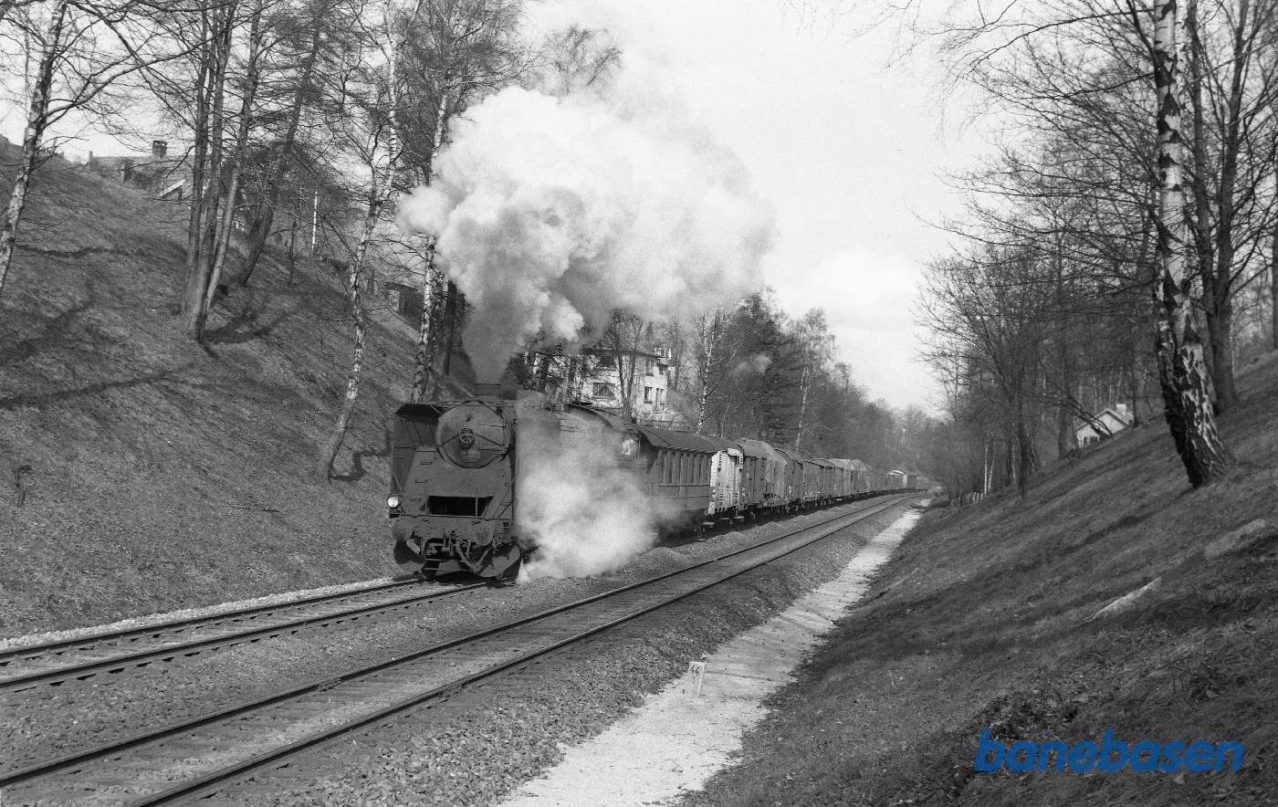 S 732 med godstog mod København, ved km 44,4