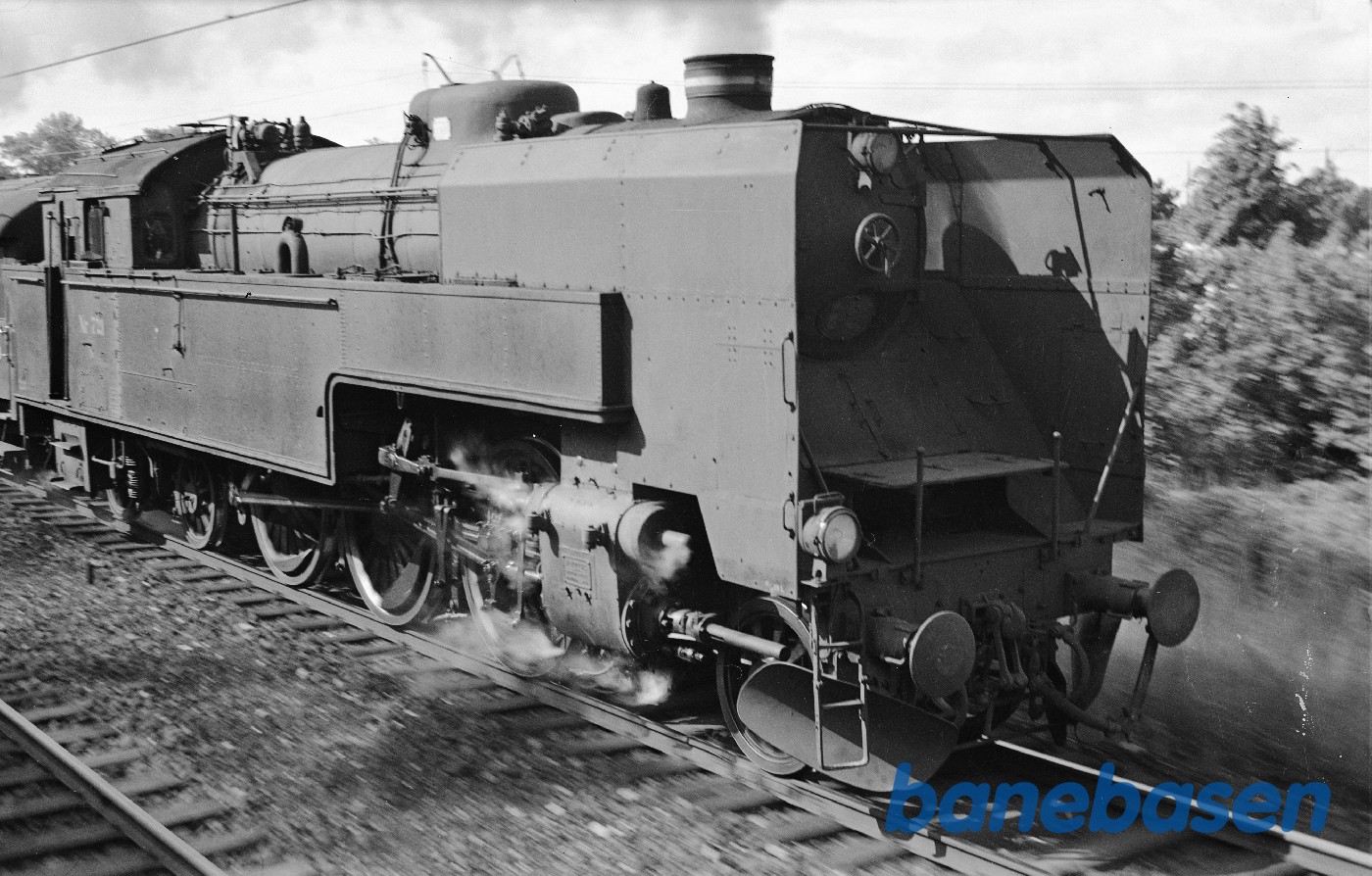 S 721 set fra et Kystbanetog (kapkørsel !) S 721 set fra et Kystbanetog (kapkørsel !)