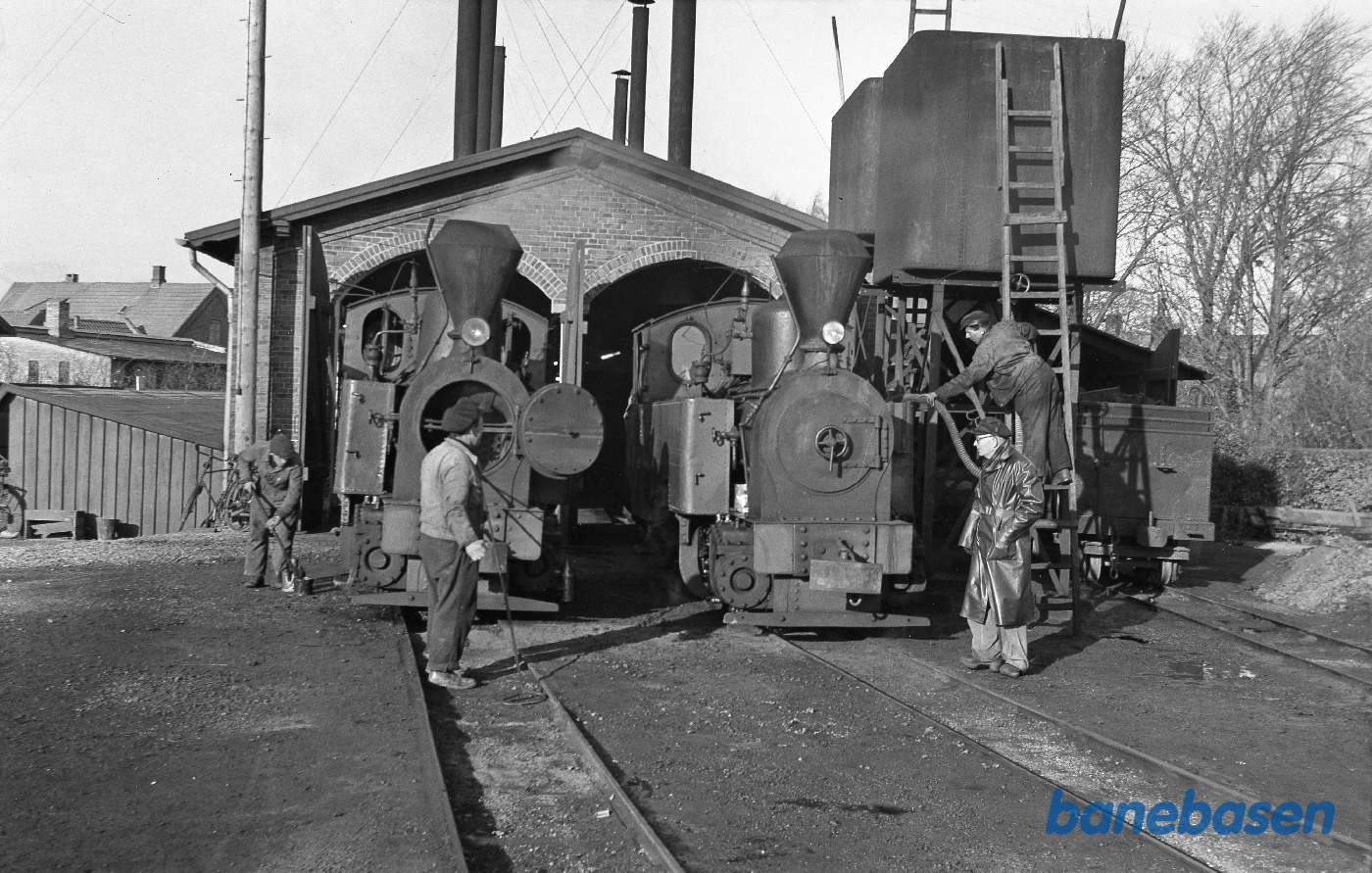 Damplokomotiver ved remisen