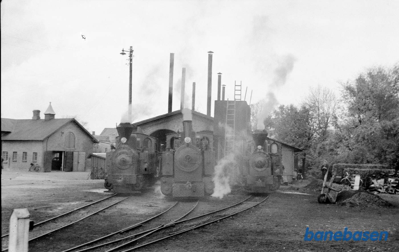 Damplokomotiver ved remisen