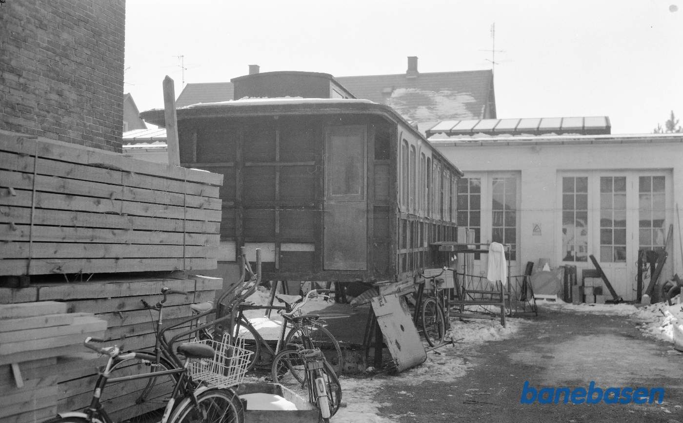 Vognkasse ONFJ B 27 under restaurering