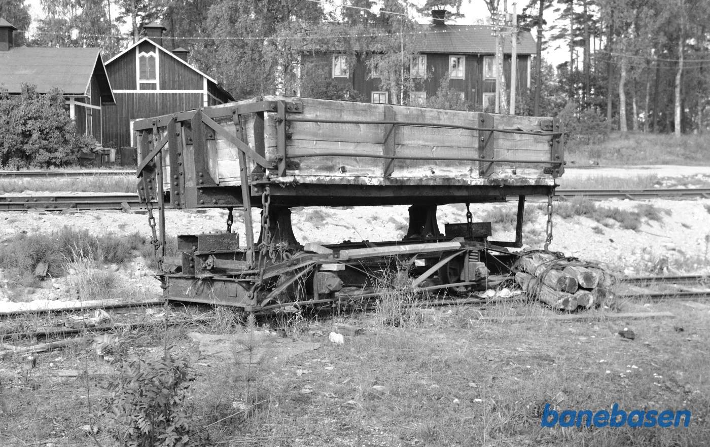 Åben godsvogn med "vippelad"