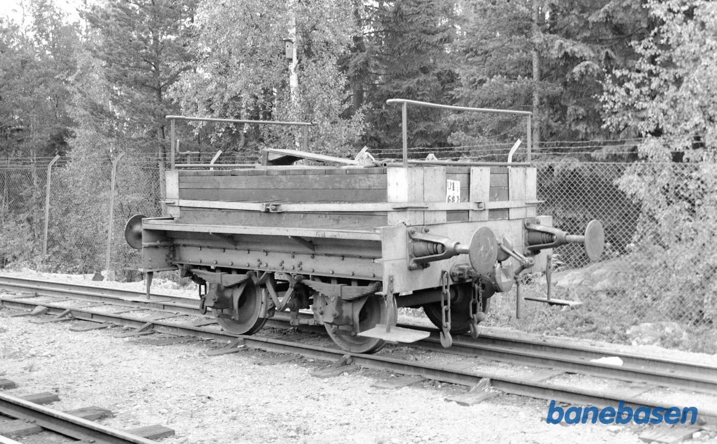 Normalsporet godsvogn med smalspors-koblinger