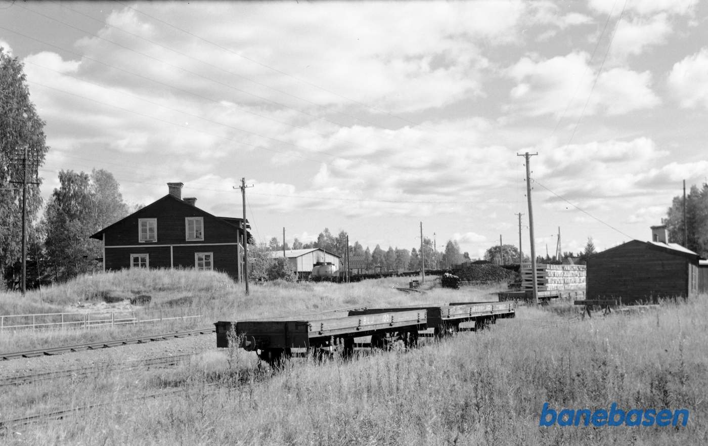 Åbne godsvogne nr. 120 og 103