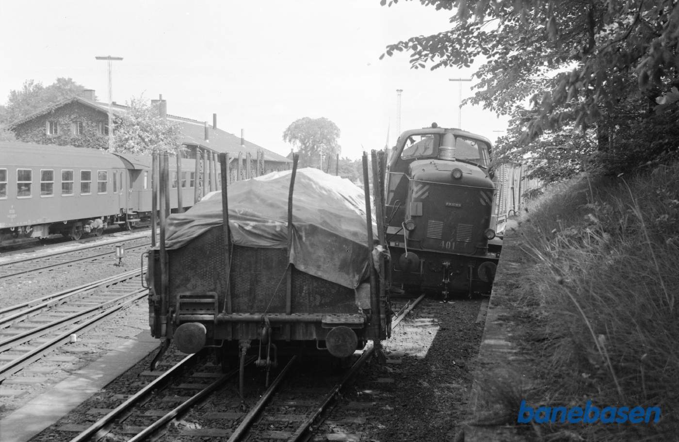 MH 401 afsporet i udtrækssporet