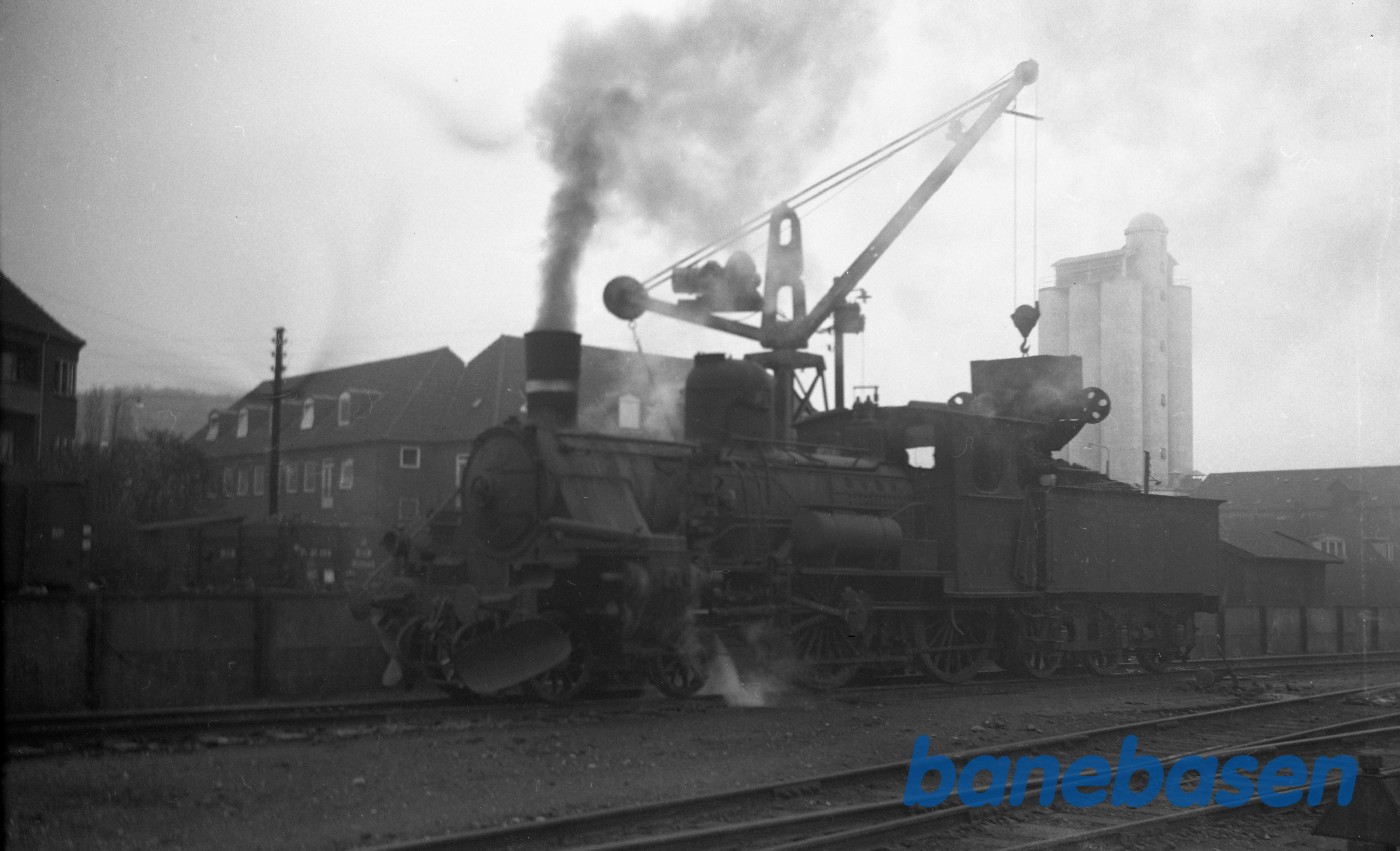 Damplokomotiv K 582 ved kulkranen i Kalundborg Damplokomotiv K 582 ved kulkranen i Kalundborg