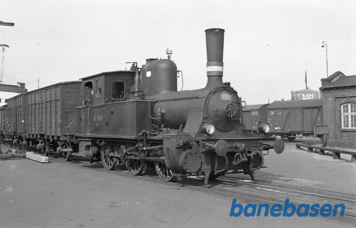 F 484 rangerer Q-vogne ombord på M/F Nyborg F 484 rangerer Q-vogne ombord på M/F Nyborg