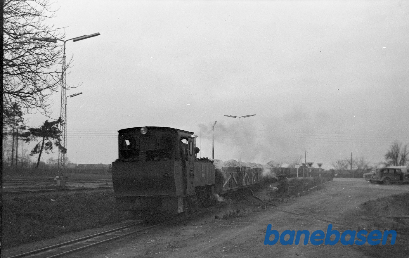 B 2 med tog med roeaffald B 2 med tog med roeaffald