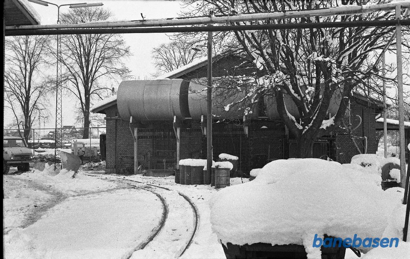 Areal ved remise efter snestorm
