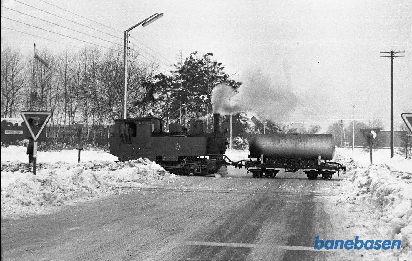 Vandtankvogn B 4 og damplokomotiv B 4 Vandtankvogn B 4 og damplokomotiv B 4