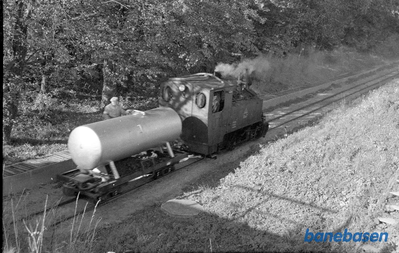 Da 7 med vandtankvogn Da 7 med vandtankvogn