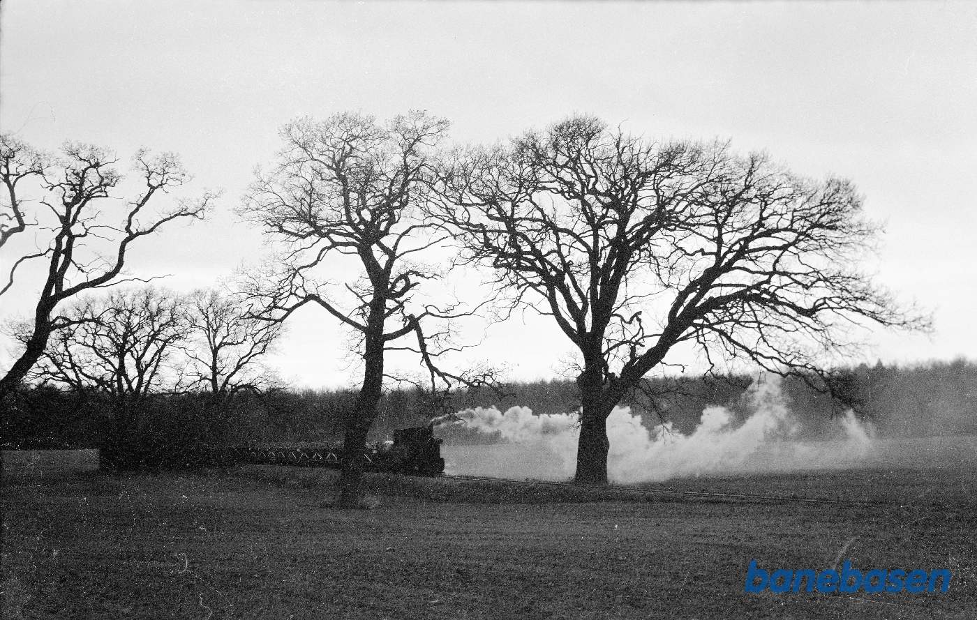 B 3 med tog på Søholt-linjen B 3 med tog på Søholt-linjen