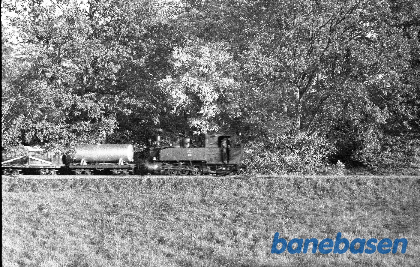 B 2 med tog med roeaffald B 2 med tog med roeaffald