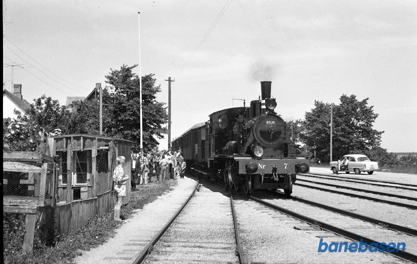 Damplokomotiv nr. 7 med DMJK-særtog