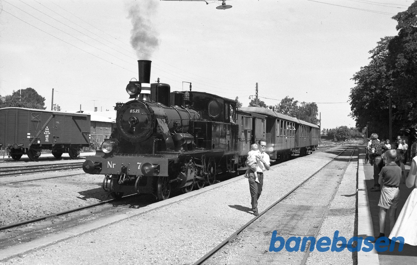 Damplokomotiv nr. 7 med DMJK-særtog Damplokomotiv nr. 7 med DMJK-særtog