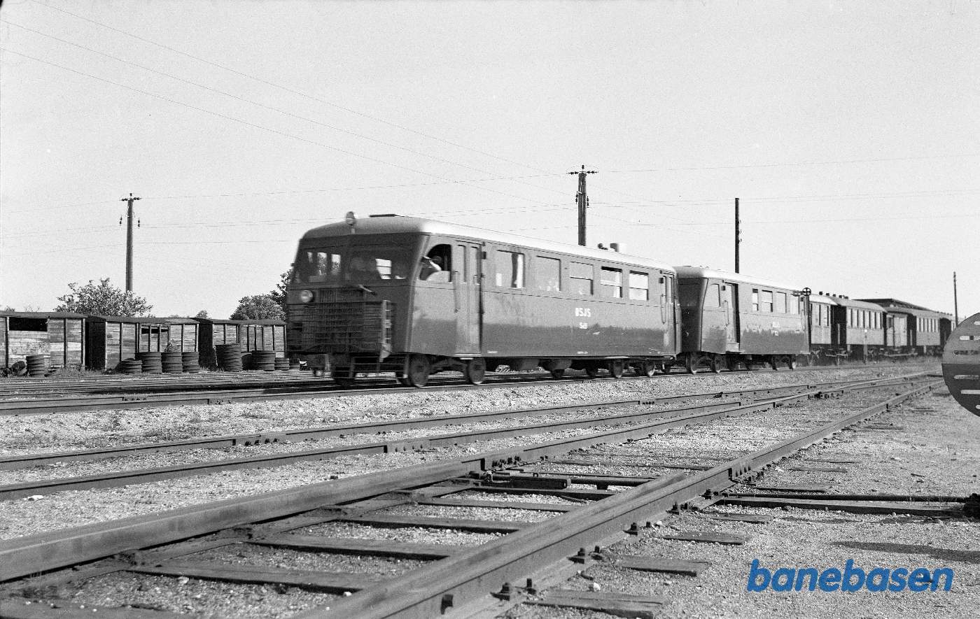 Skinnebustog under indkørsel