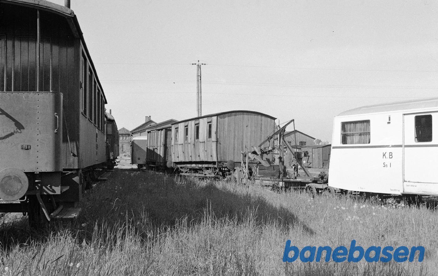 Diverse vognmateriel bl.a. D 11 og KB SB 1 Diverse vognmateriel bl.a. D 11 og KB SB 1