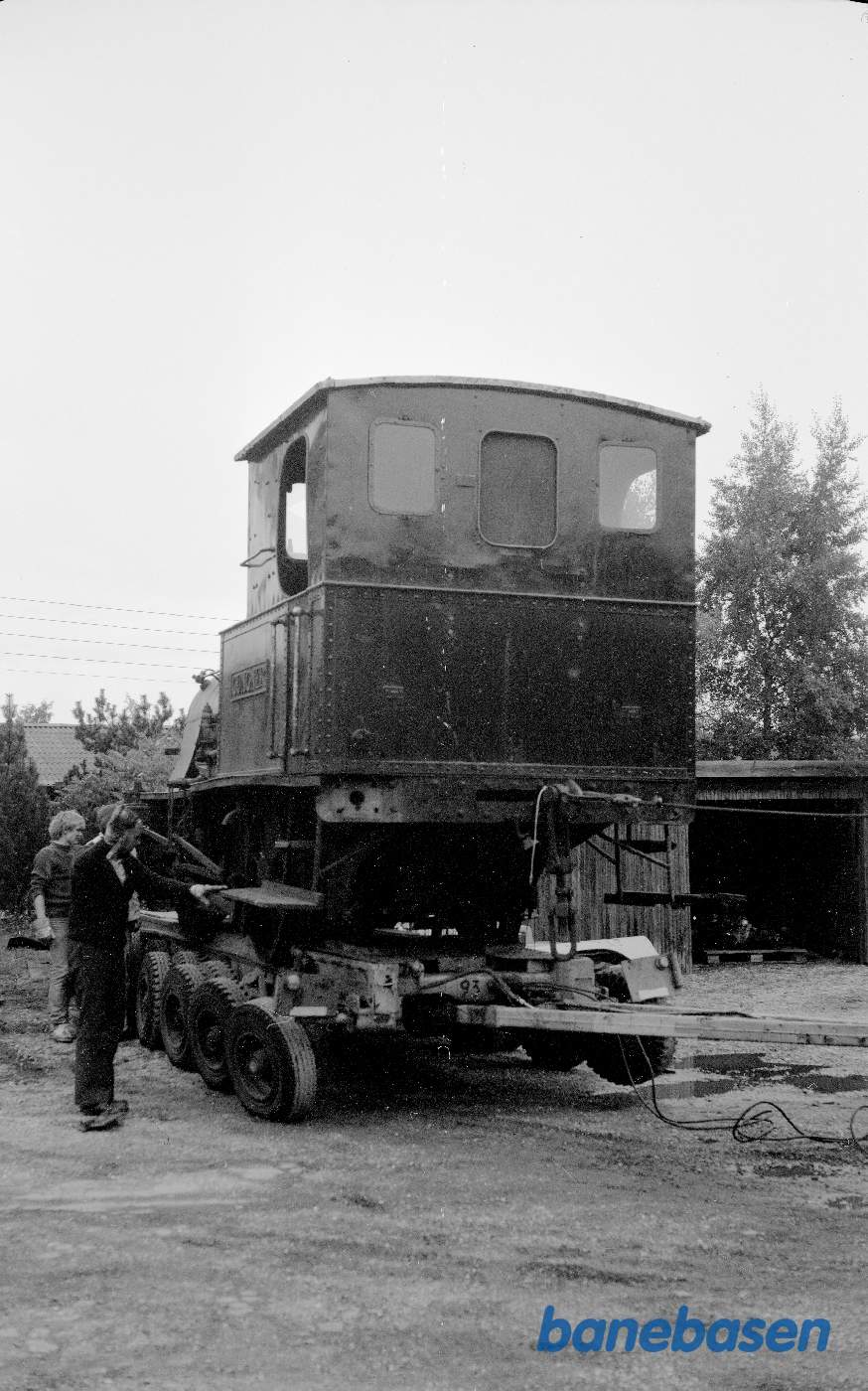 HS 368 "GUNGNER" på vognbjørn