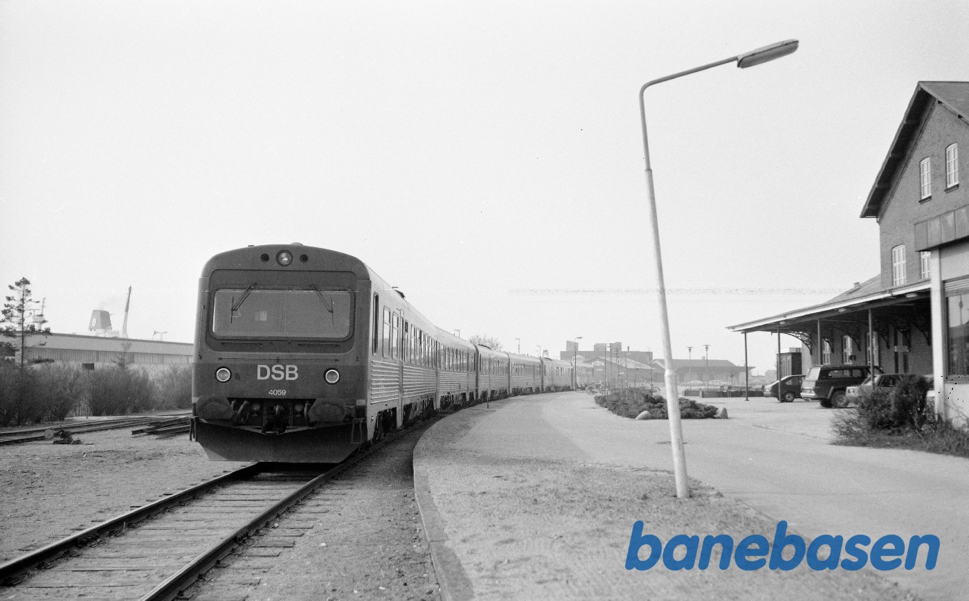 MR/D 4059-4259 + yderligere 2 MR-sæt MR/D 4059-4259 + yderligere 2 MR-sæt