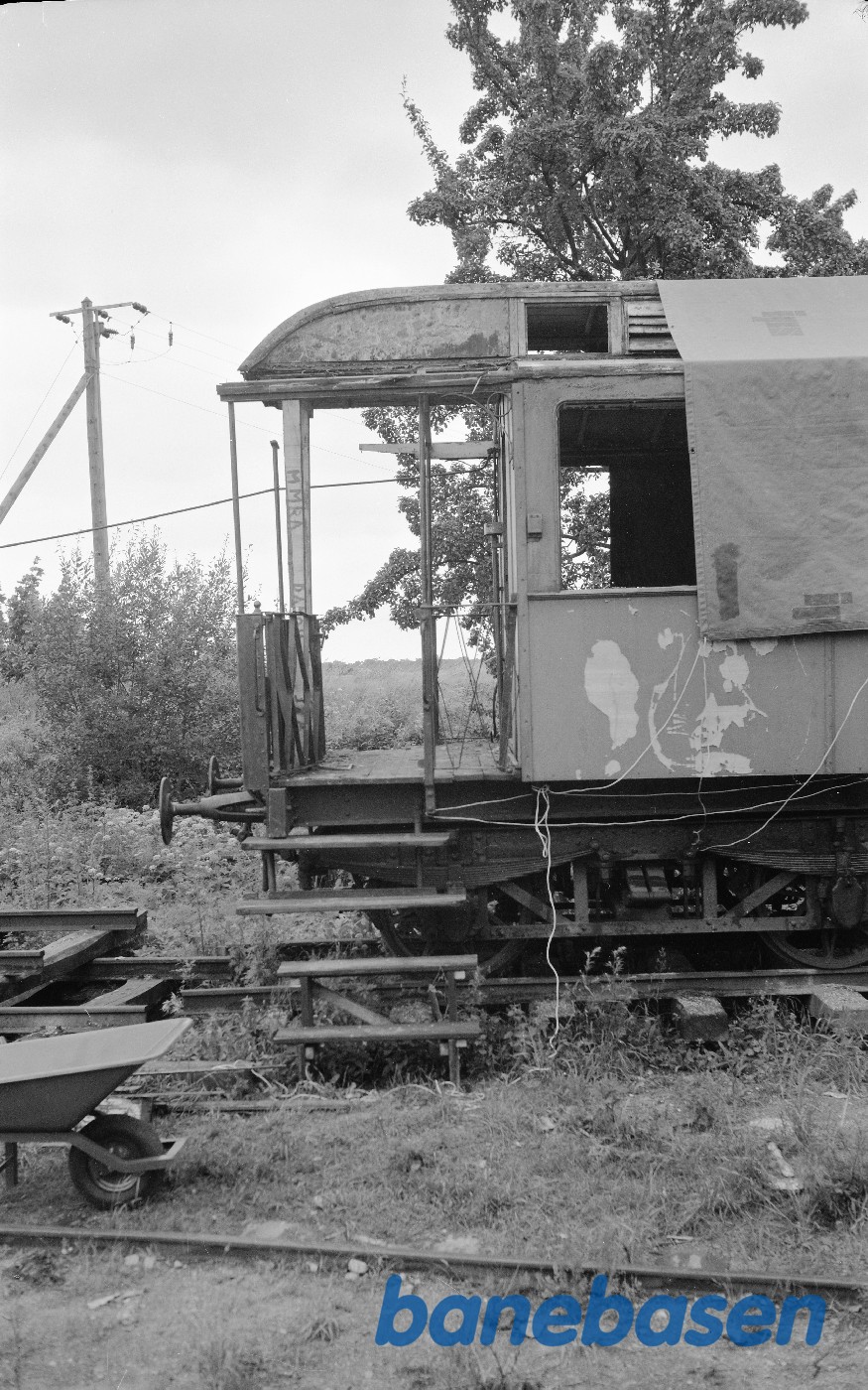Personvogn HHGB A 1 under restaurering Personvogn HHGB A 1 under restaurering