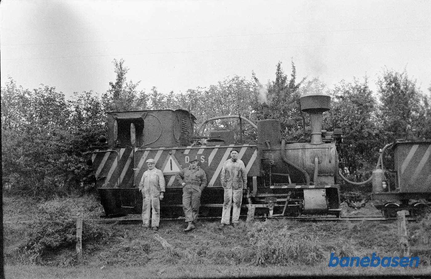 Damplokomotiv nr. 8 + personale