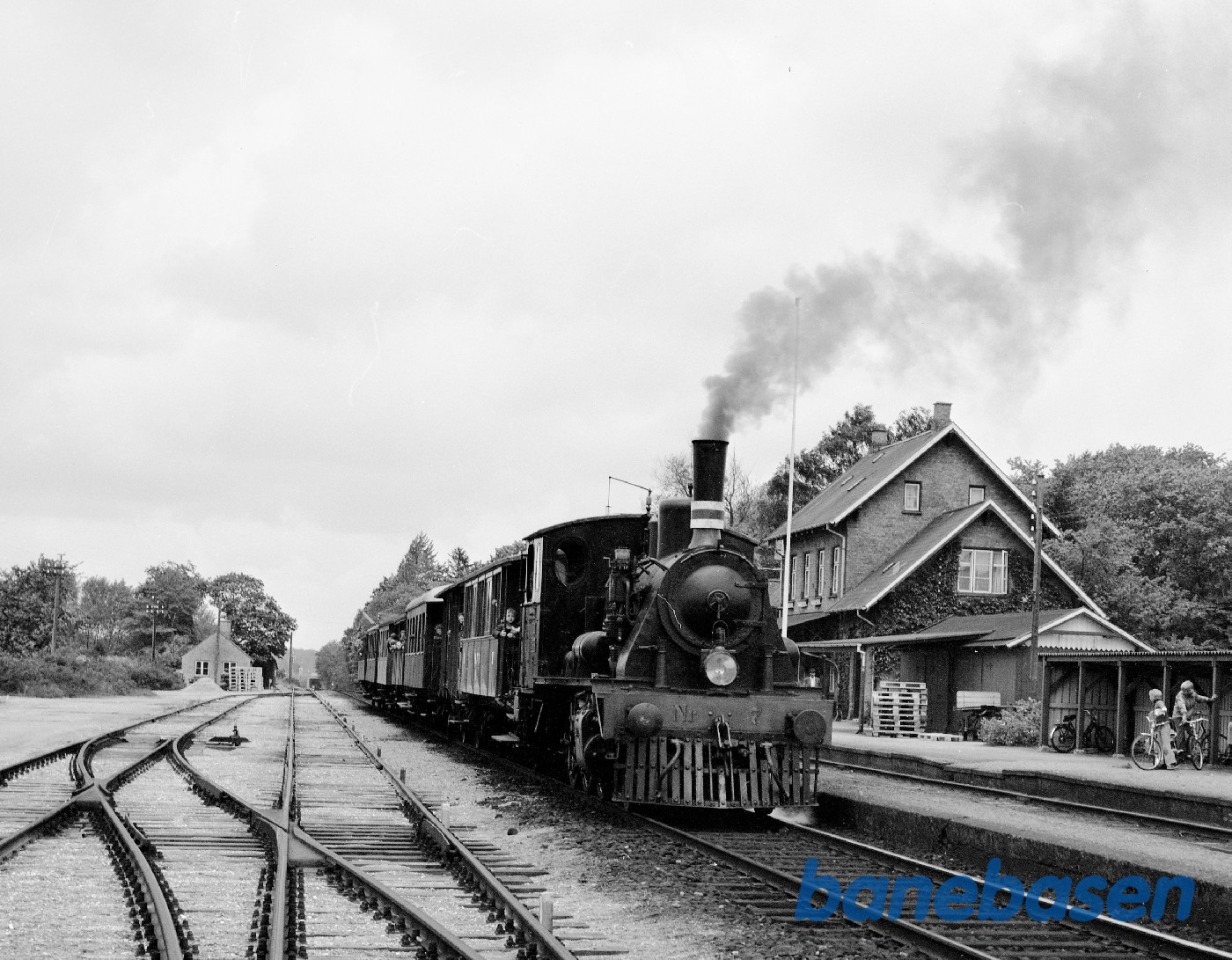 ØSJS nr. 7 med veterantog ØSJS nr. 7 med veterantog