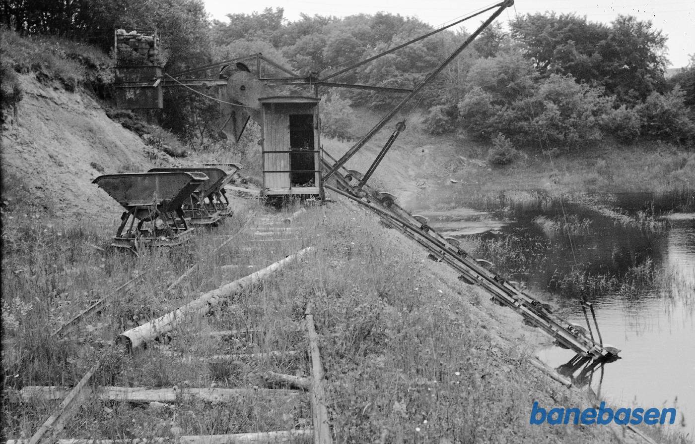 Uhrenholt teglværk ved Visborg/Hadsund (?) seddel i neg.album