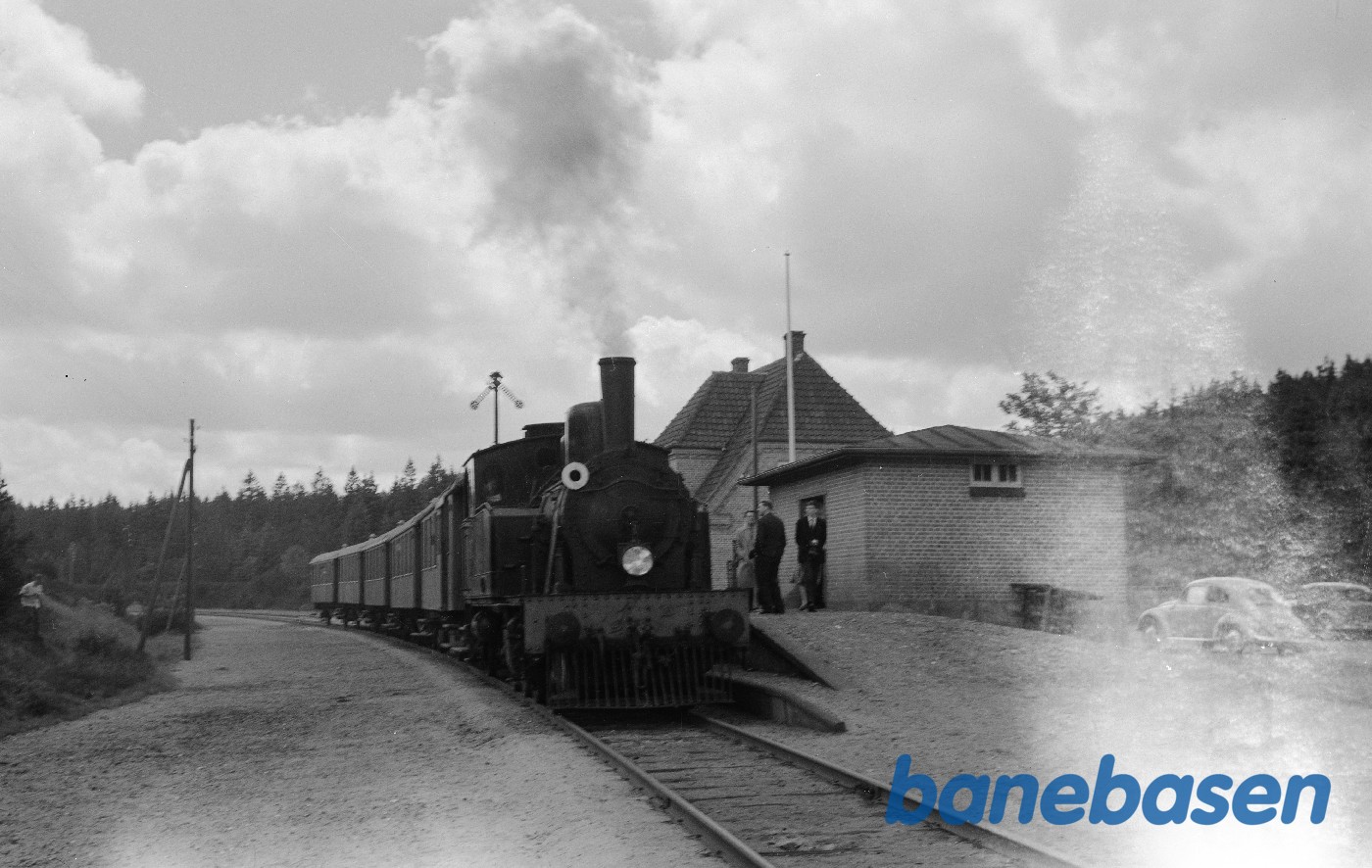 HV L 106 med DJK-udflugtstog HV L 106 med DJK-udflugtstog