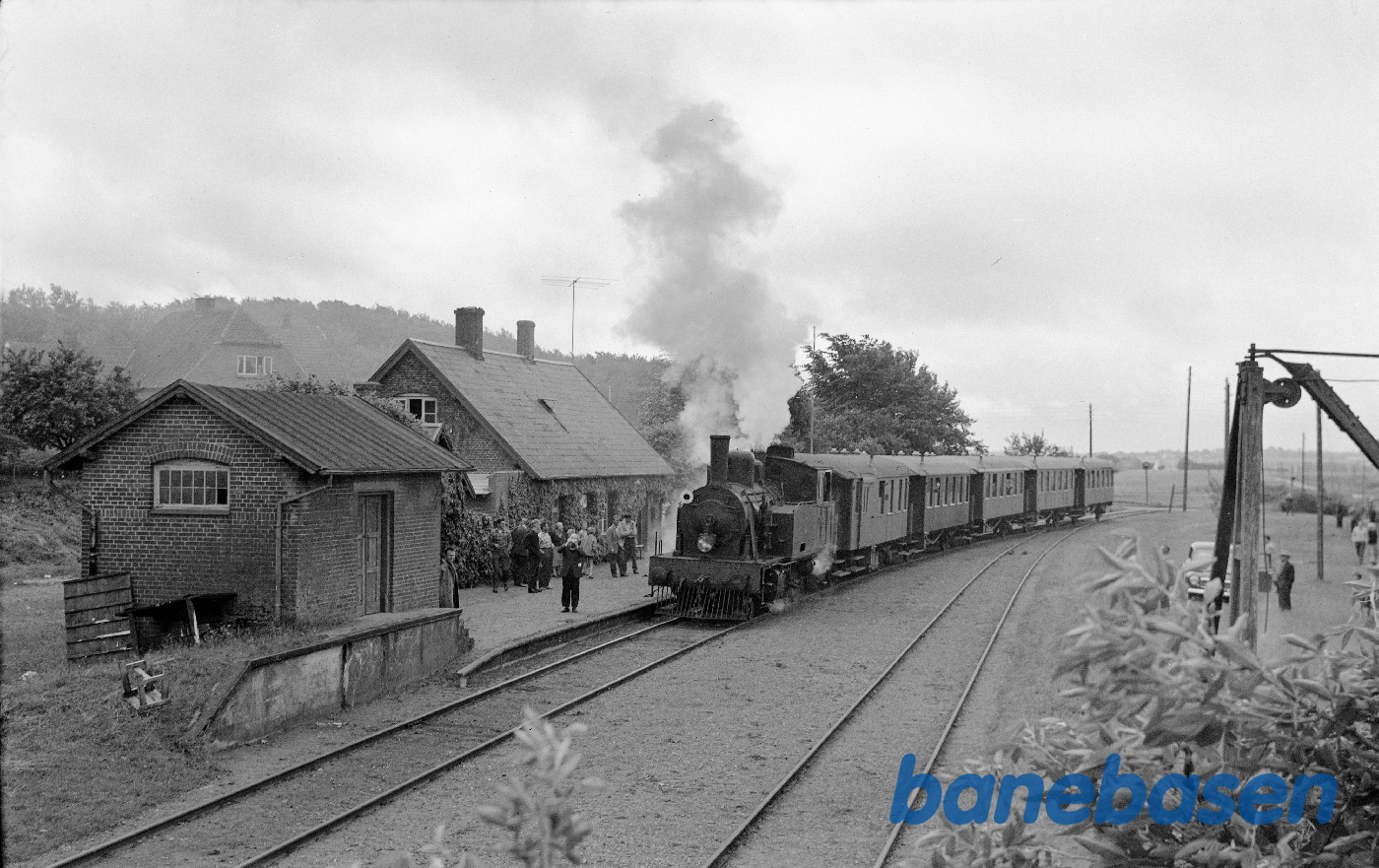 HV L 106 med DJK-udflugtstog HV L 106 med DJK-udflugtstog