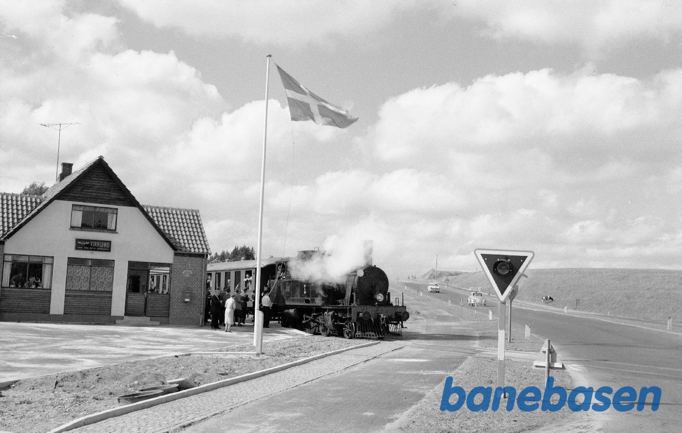 HV L 106 med DJK-udflugtstog HV L 106 med DJK-udflugtstog