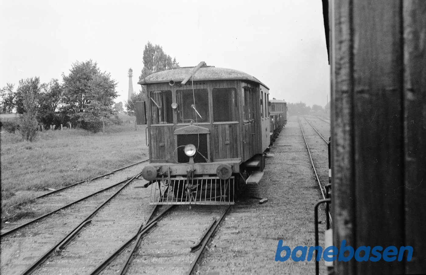 SNNB M 3 + godsvogne + SNNB M 1 SNNB M 3 + godsvogne + SNNB M 1