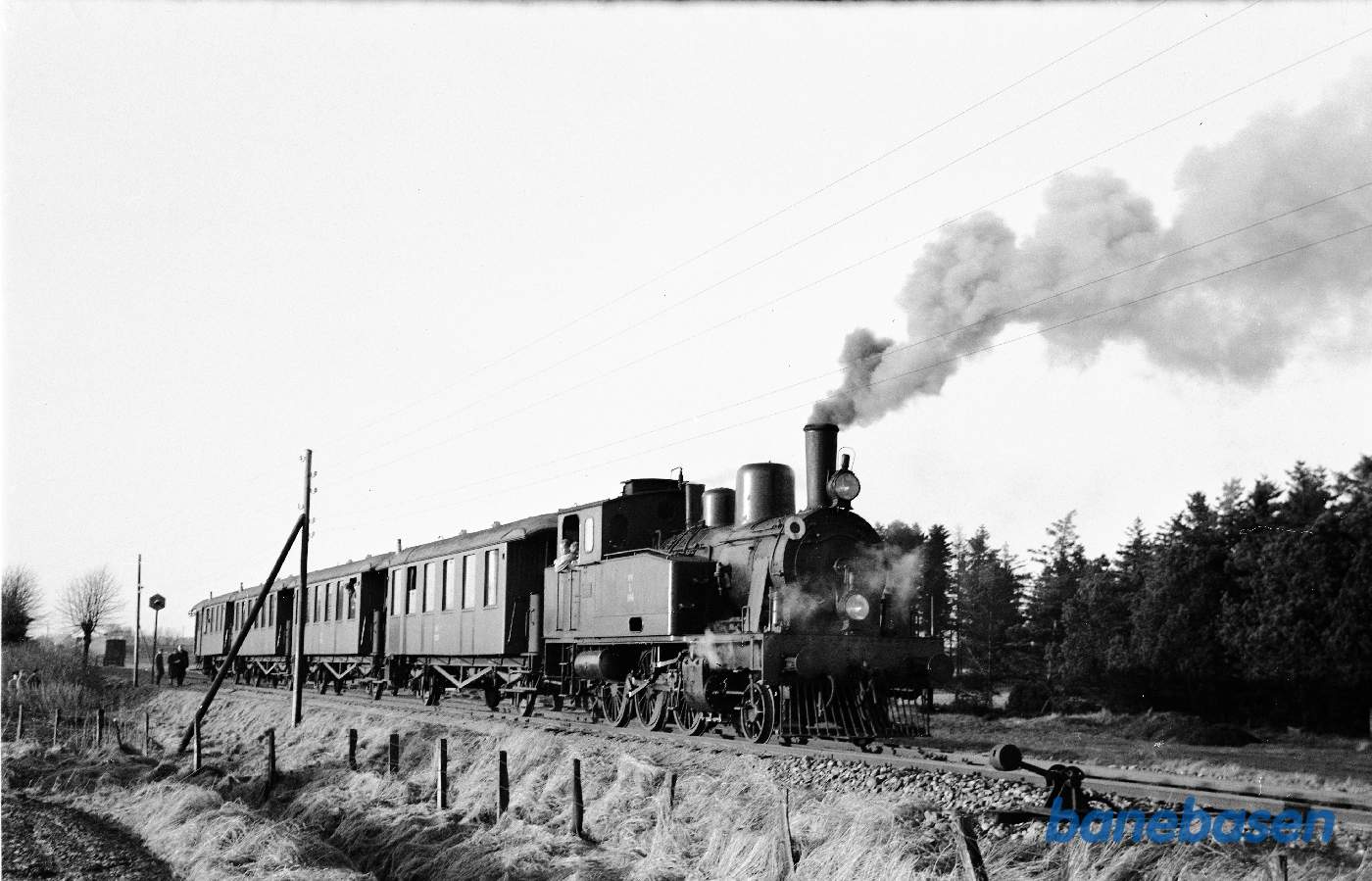 HV L 106 med DJK-udflugtstog