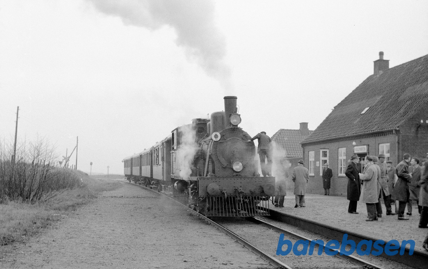 HV L 106 med DJK-udflugtstog HV L 106 med DJK-udflugtstog