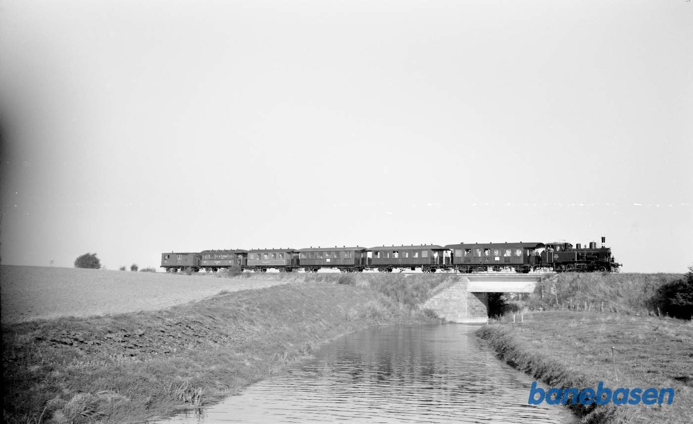 ØSJS nr. 7 med veterantog