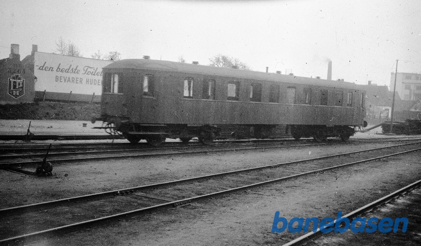 Personvogn (ex motorvogn) Personvogn (ex motorvogn)