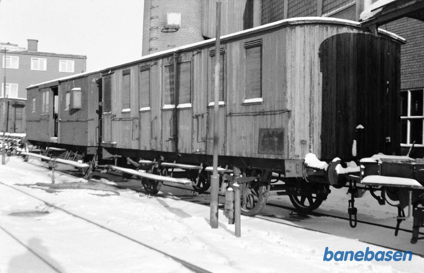 OKMJ J 75 + OMB E 43 OKMJ J 75 + OMB E 43